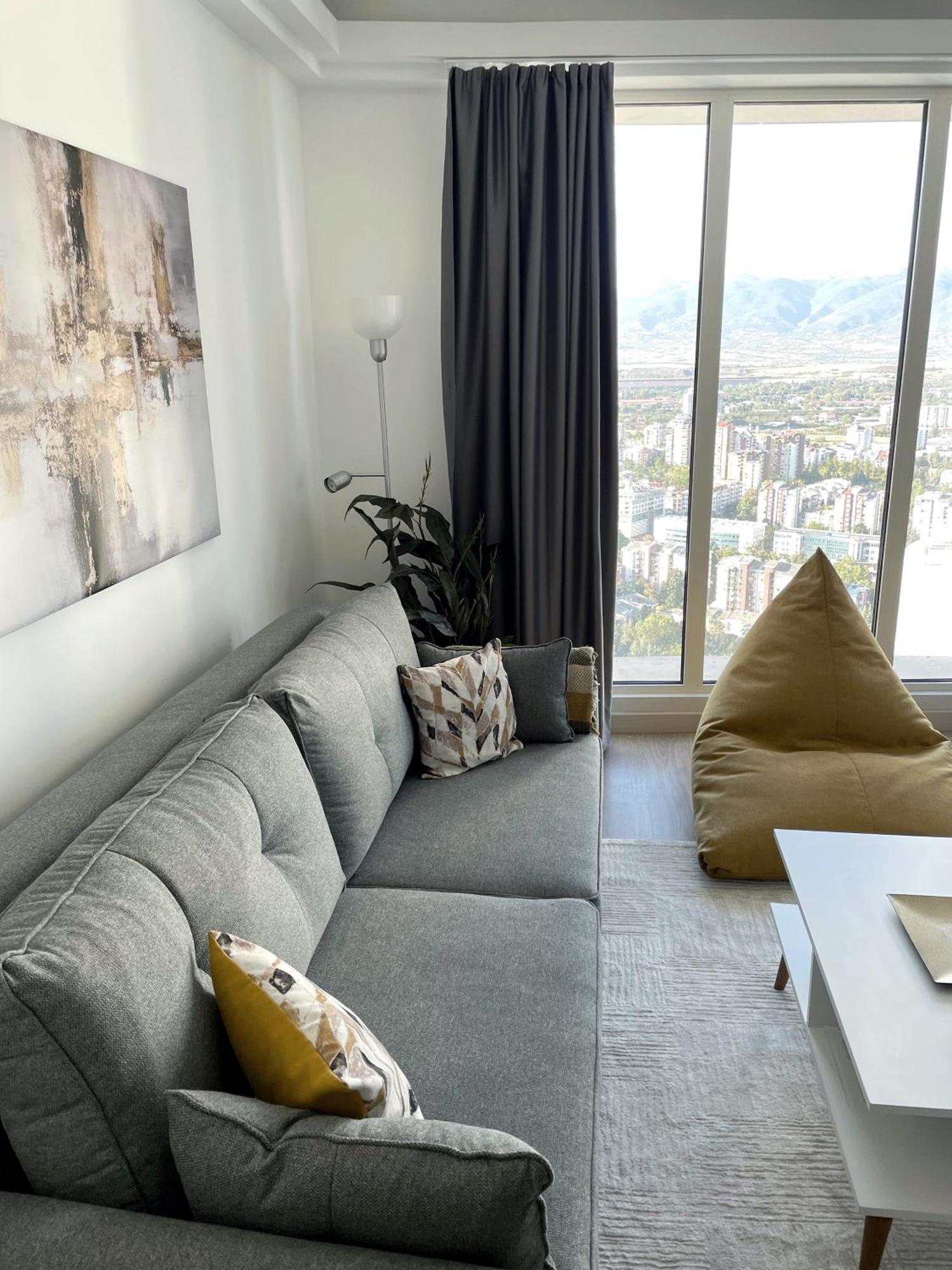 36th Floor - Skyline Corner 320 Apartman Szkopje